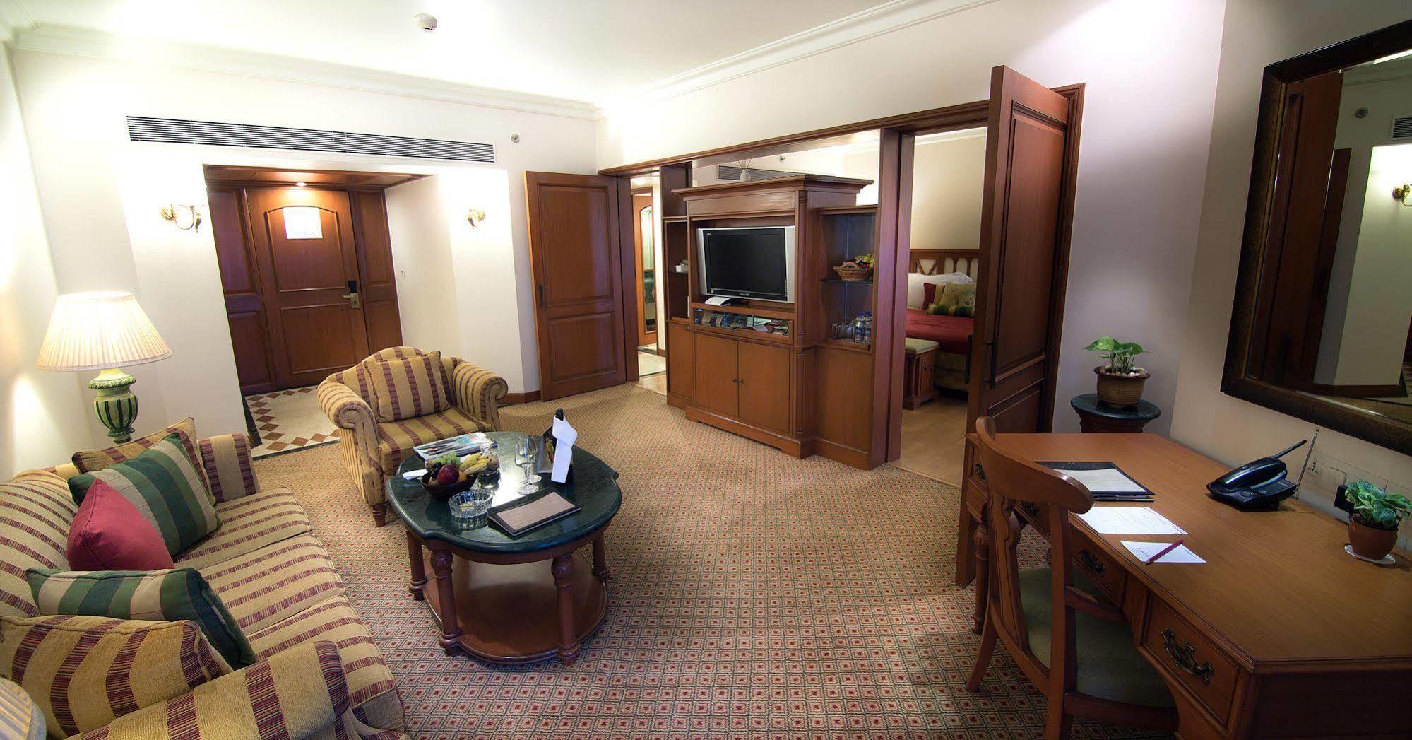 The Orchid Parle 5*